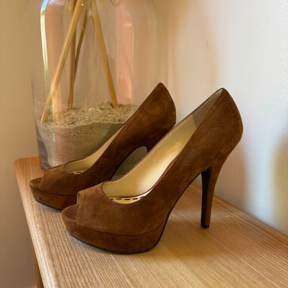 Enzo Angiolini “Sully” Brown Suede Peep Toe Heels Size 6 — New - Picture 4 of 7